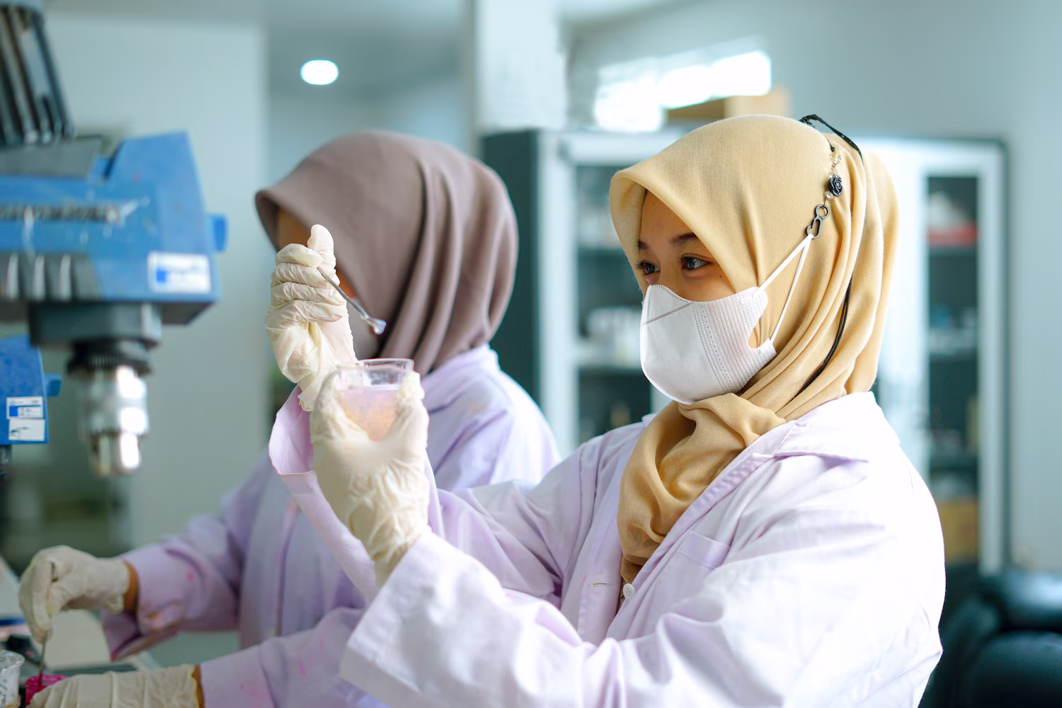 Bangun Bisnis Skincare Sendiri? Ini 5 Langkah Cara Maklon